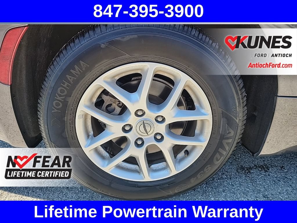 Used 2023 Chrysler Pacifica Touring-L FWD image 13