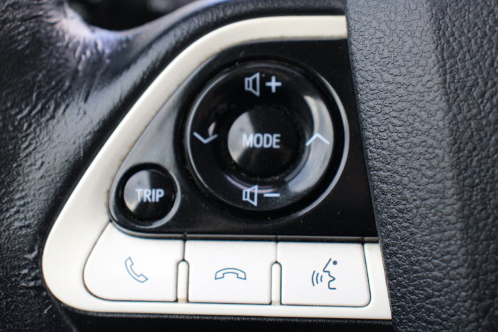 Used 2018 Toyota Prius Prime Advanced image 23