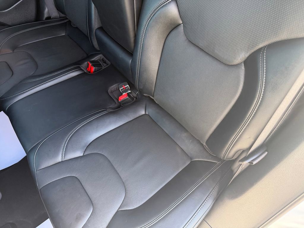 Certified 2022 Jeep Cherokee Limited image 34