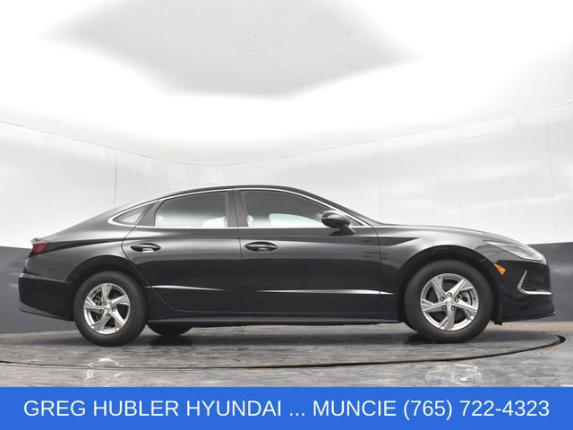Used 2021 Hyundai Sonata SE w/ Preferred Accessory Package FWD image 19
