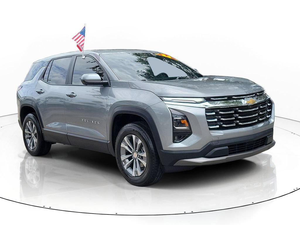 Used 2025 Chevrolet Equinox LT w/ Safety and Technology Package FWD image 2