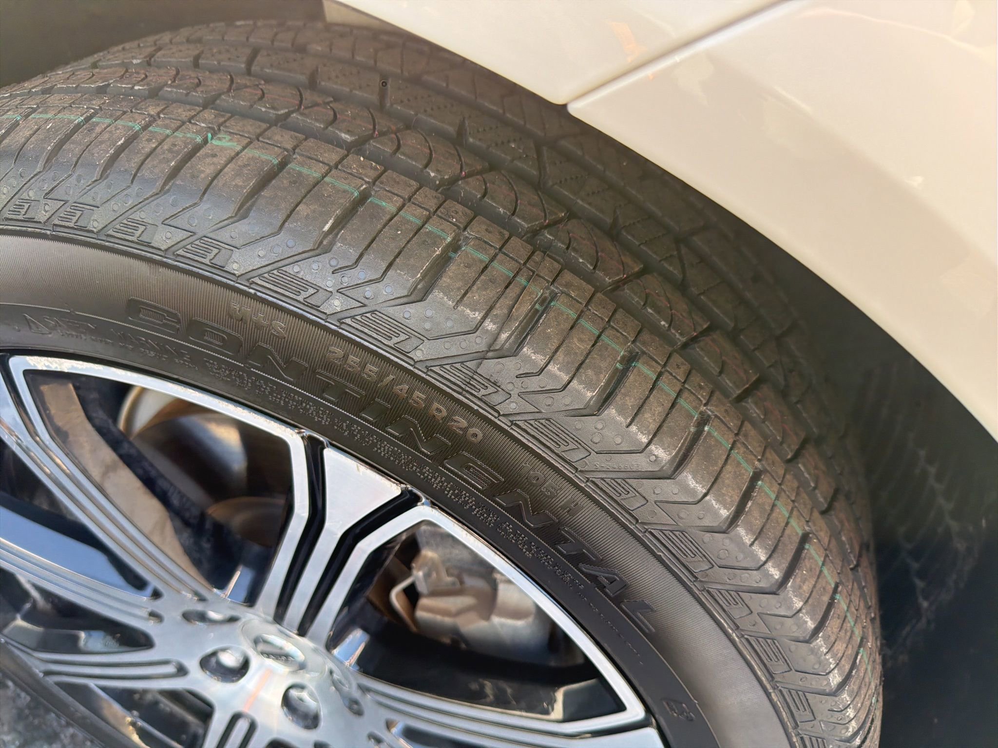 Used 2020 Volvo XC60 T6 Inscription image 5