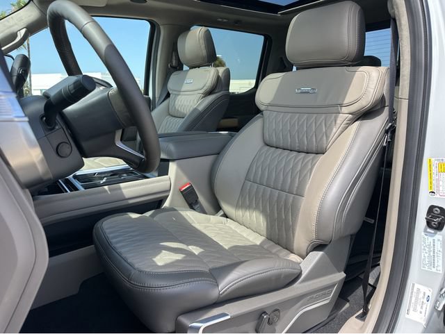 Used 2026 Ford F250 Platinum w/ Platinum Plus Package AWD/4WD image 16