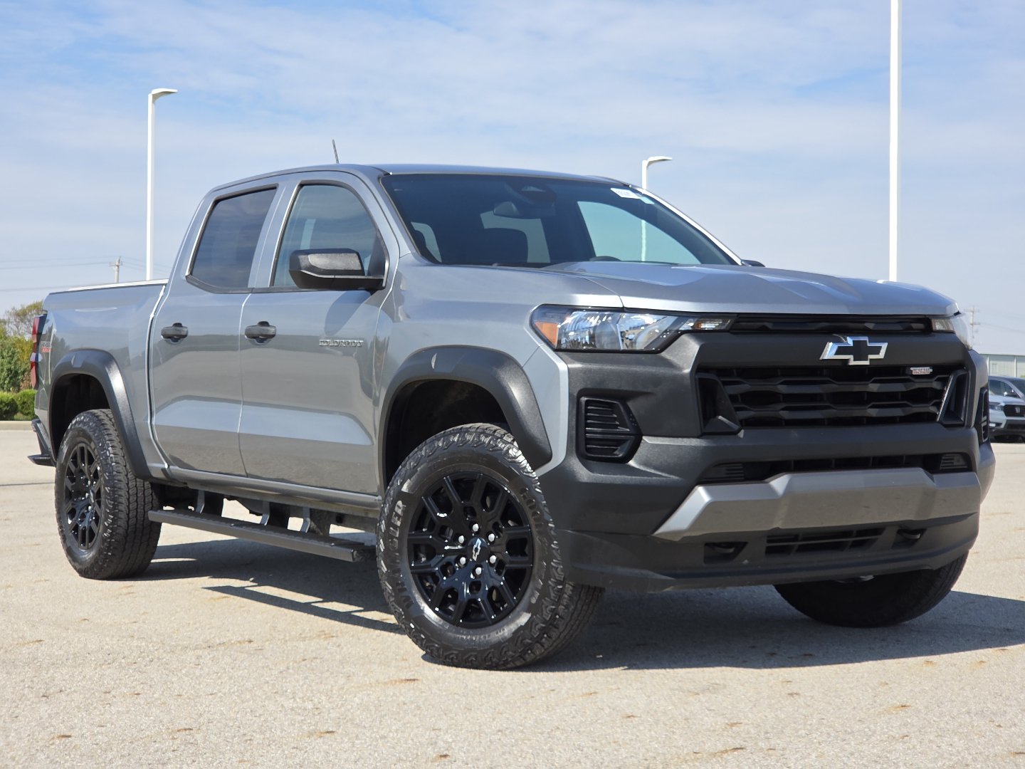 Used 2024 Chevrolet Colorado Trail Boss w/ Advanced Trailering Package AWD/4WD image 2
