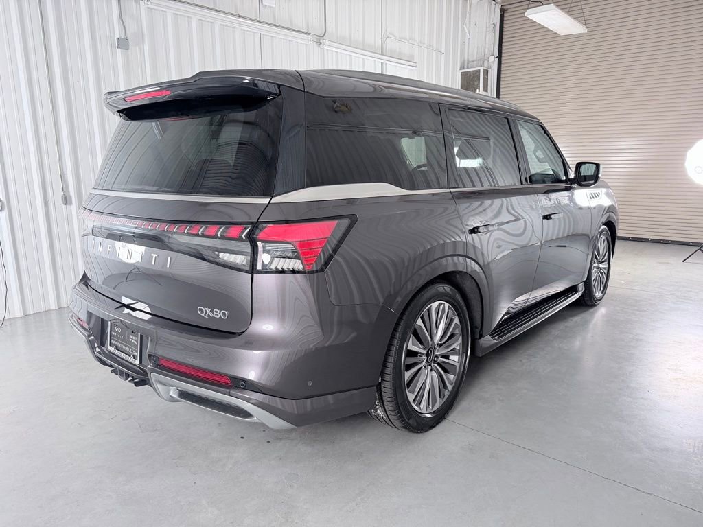 Certified 2025 INFINITI QX80 Luxe image 5