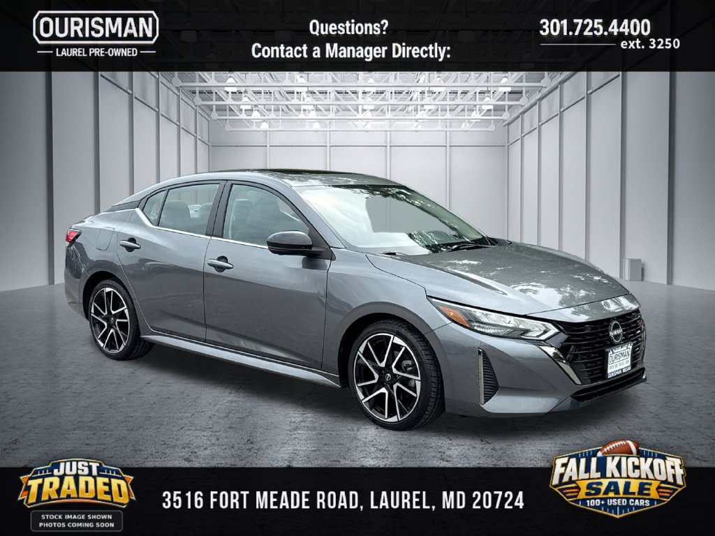 Used 2025 Nissan Sentra SR w/ SR Premium Package FWD image 1