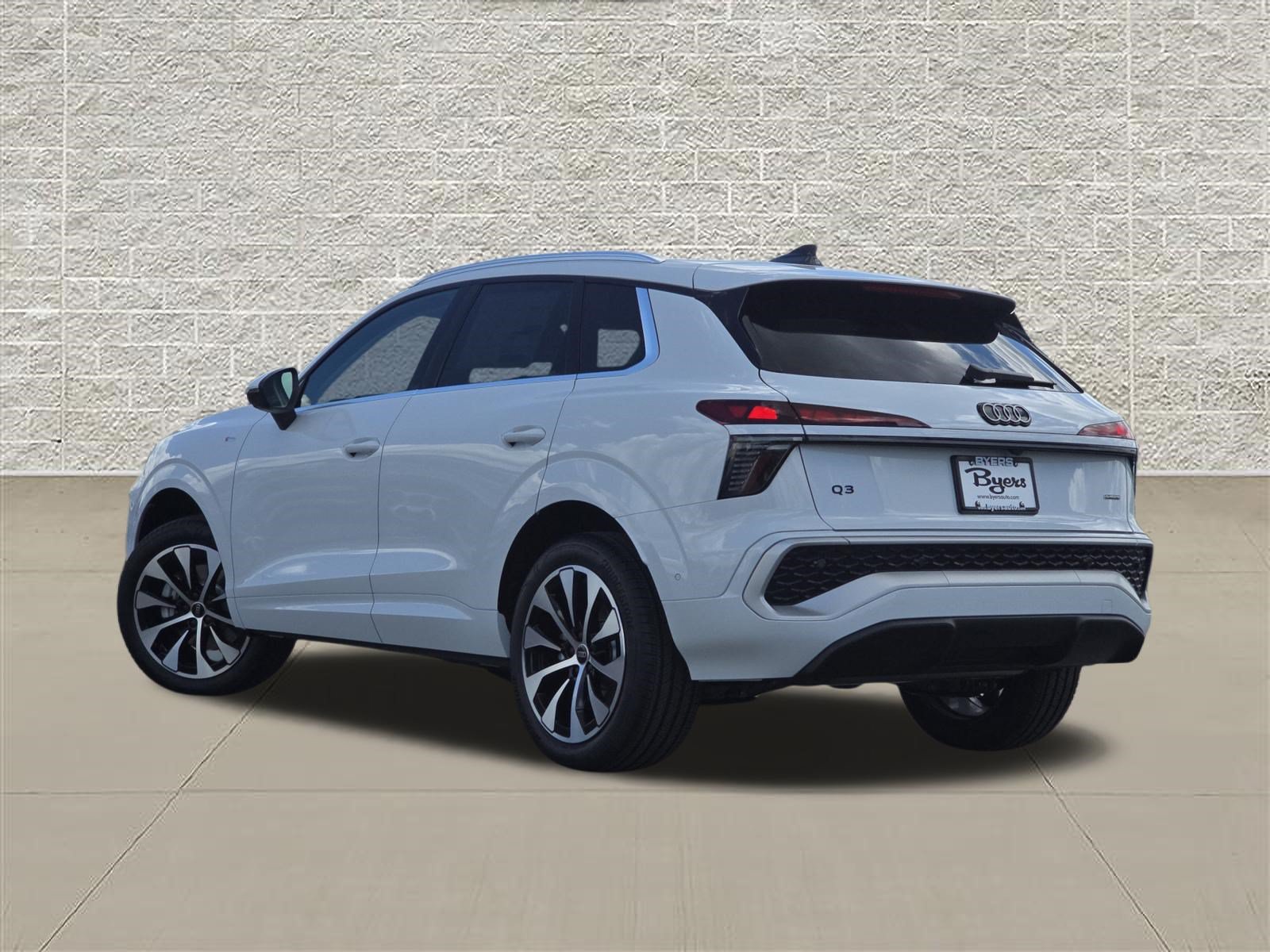 New 2026 Audi Q3 quattro 2.0T AWD/4WD image 5