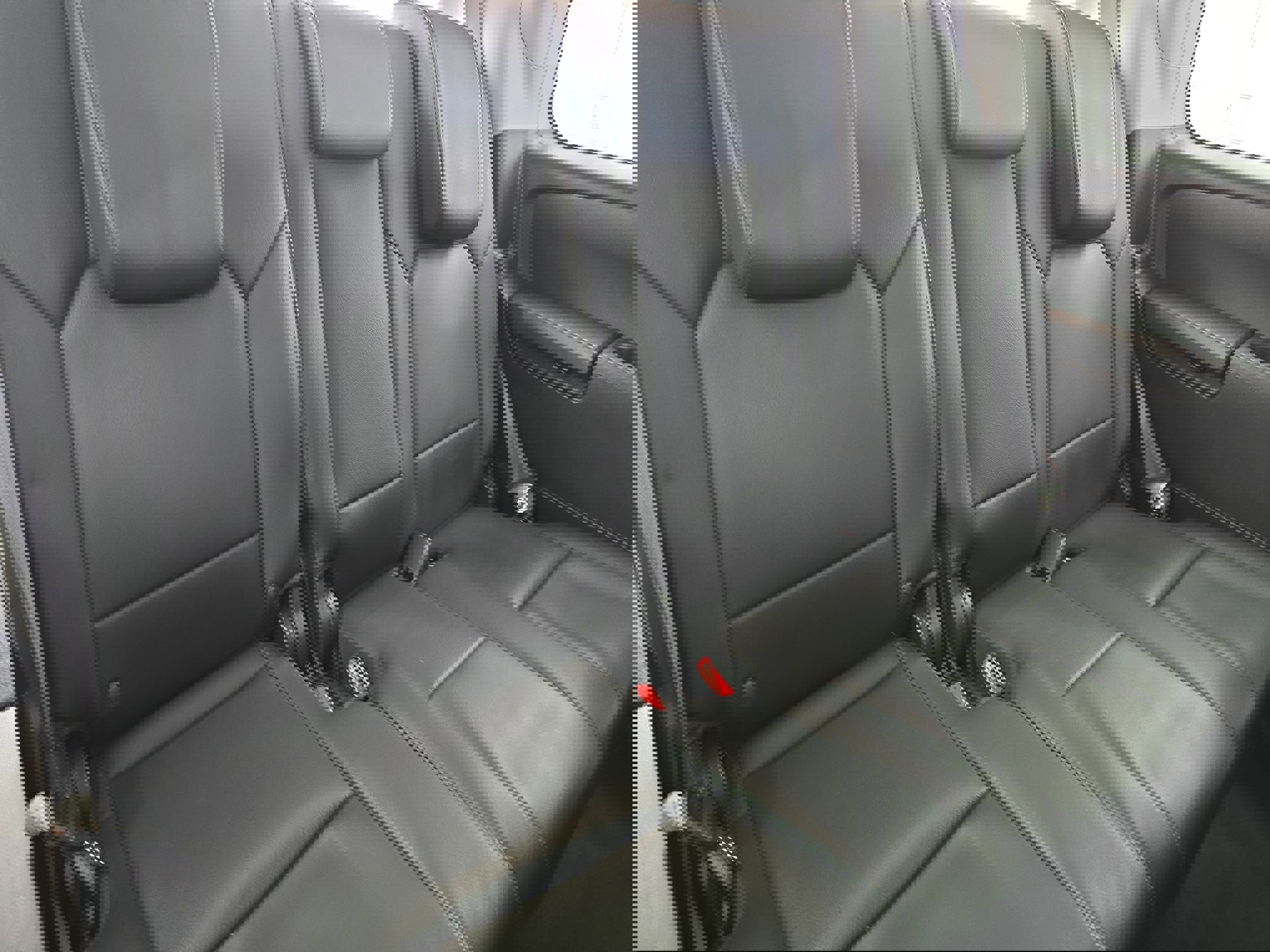 Used 2015 Honda Pilot Touring image 12