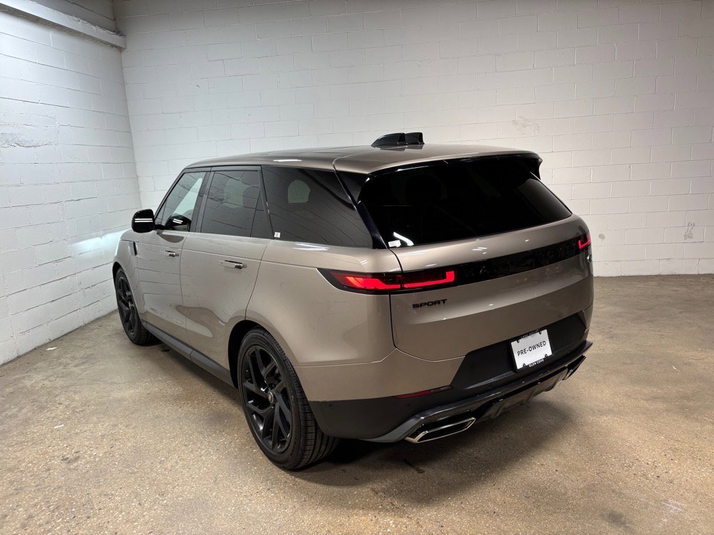 Used 2023 Land Rover Range Rover Sport SE image 9