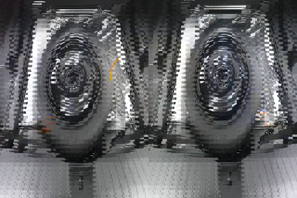 Used 2023 Nissan Rogue SV image 26