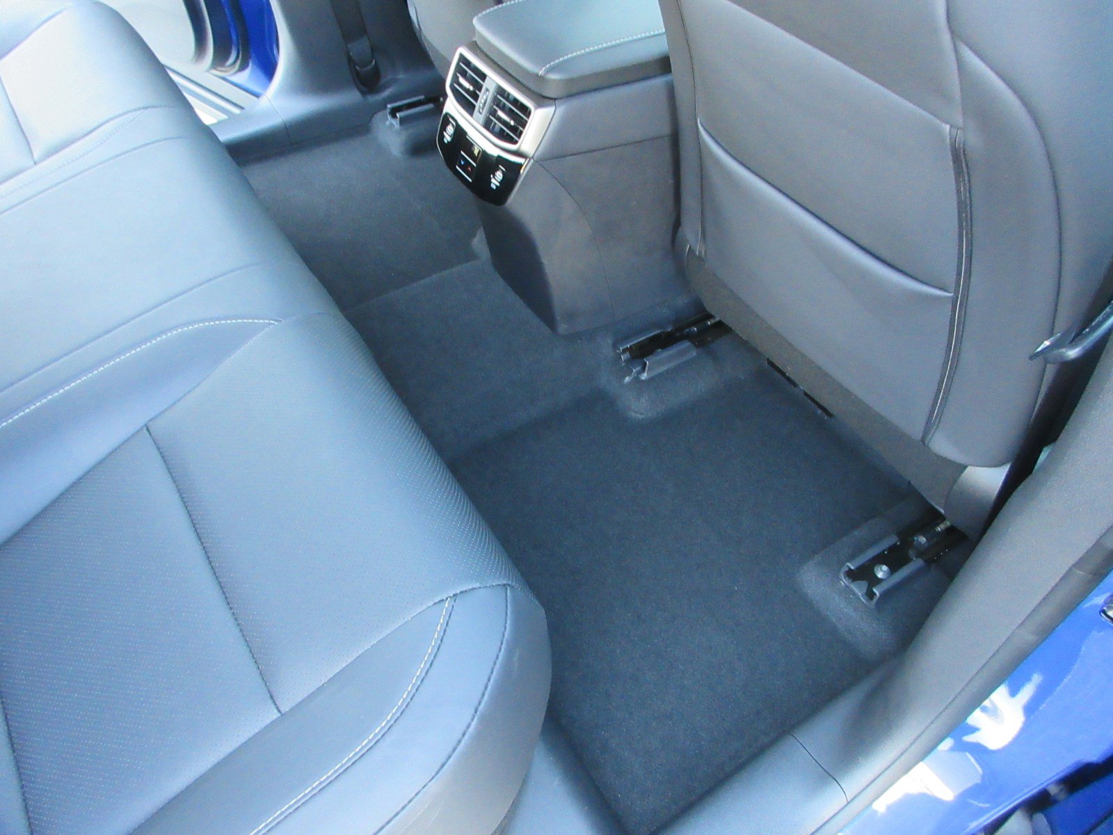 Used 2023 Lexus RX 350 F Sport w/ Cold Area Package AWD/4WD image 21