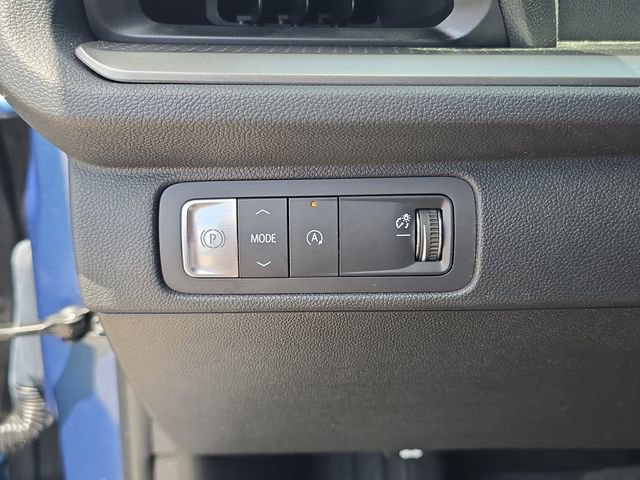Used 2025 Chevrolet Traverse LT w/ LPO, Floor Liner Package FWD image 22
