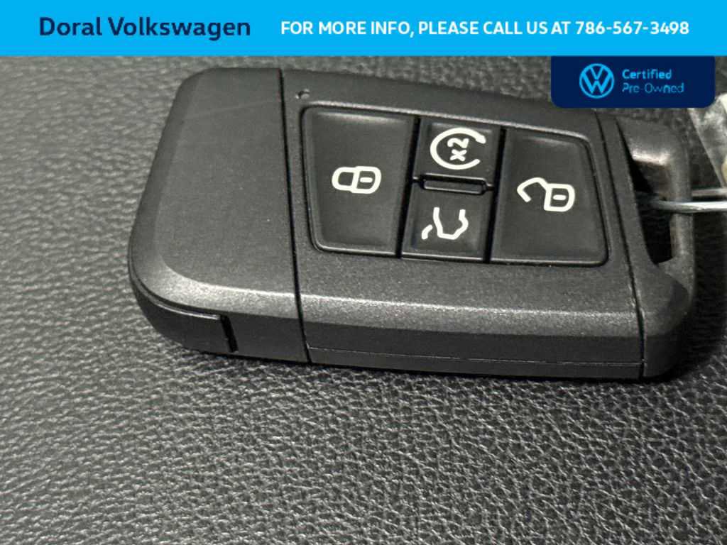 Certified 2023 Volkswagen Atlas SEL Premium AWD/4WD image 28