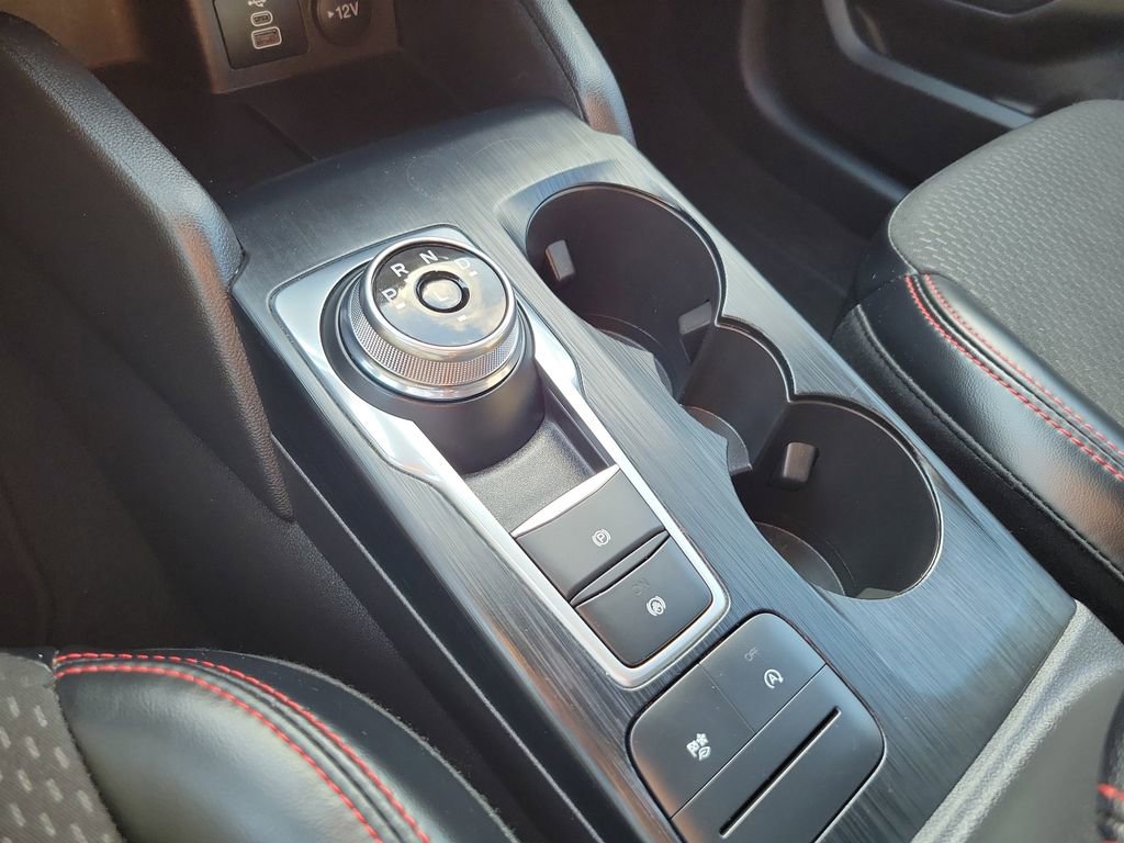 Used 2025 Ford Escape ST-Line image 32