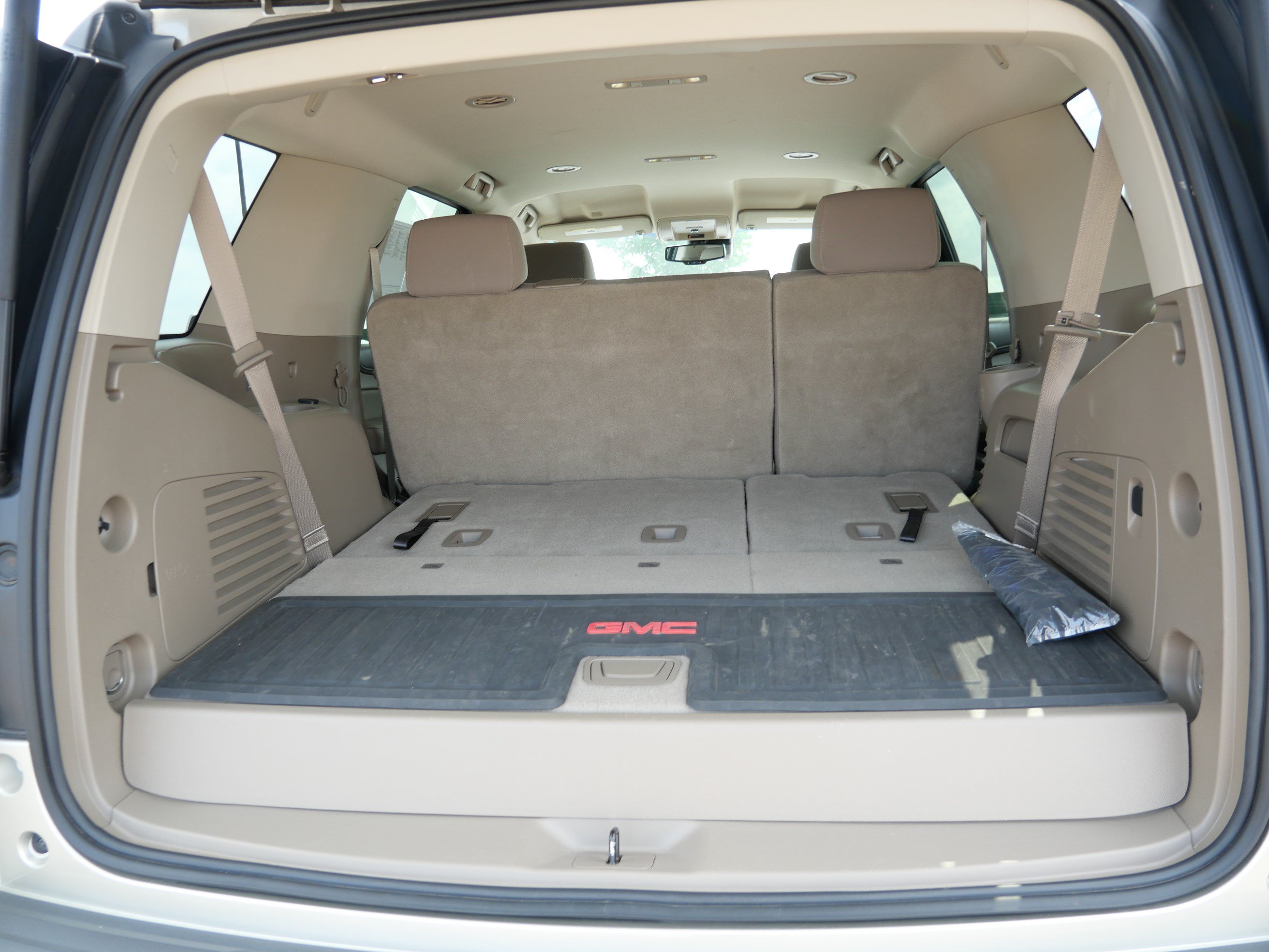 Used 2015 GMC Yukon SLE w/ Convenience Package AWD/4WD image 18