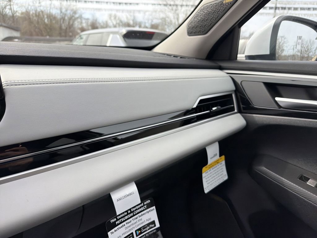 New 2026 Mitsubishi Outlander SE AWD/4WD image 26
