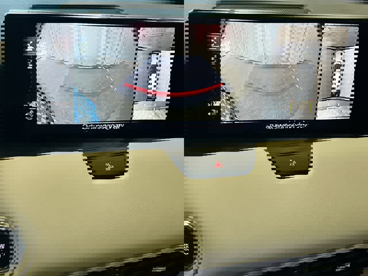 Used 2024 MAZDA CX-90 Plug-In Hybrid w/ Premium Plus image 17