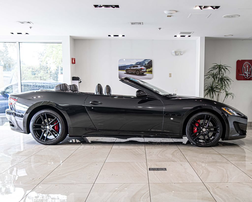 Used 2015 Maserati GranTurismo Sport RWD image 9