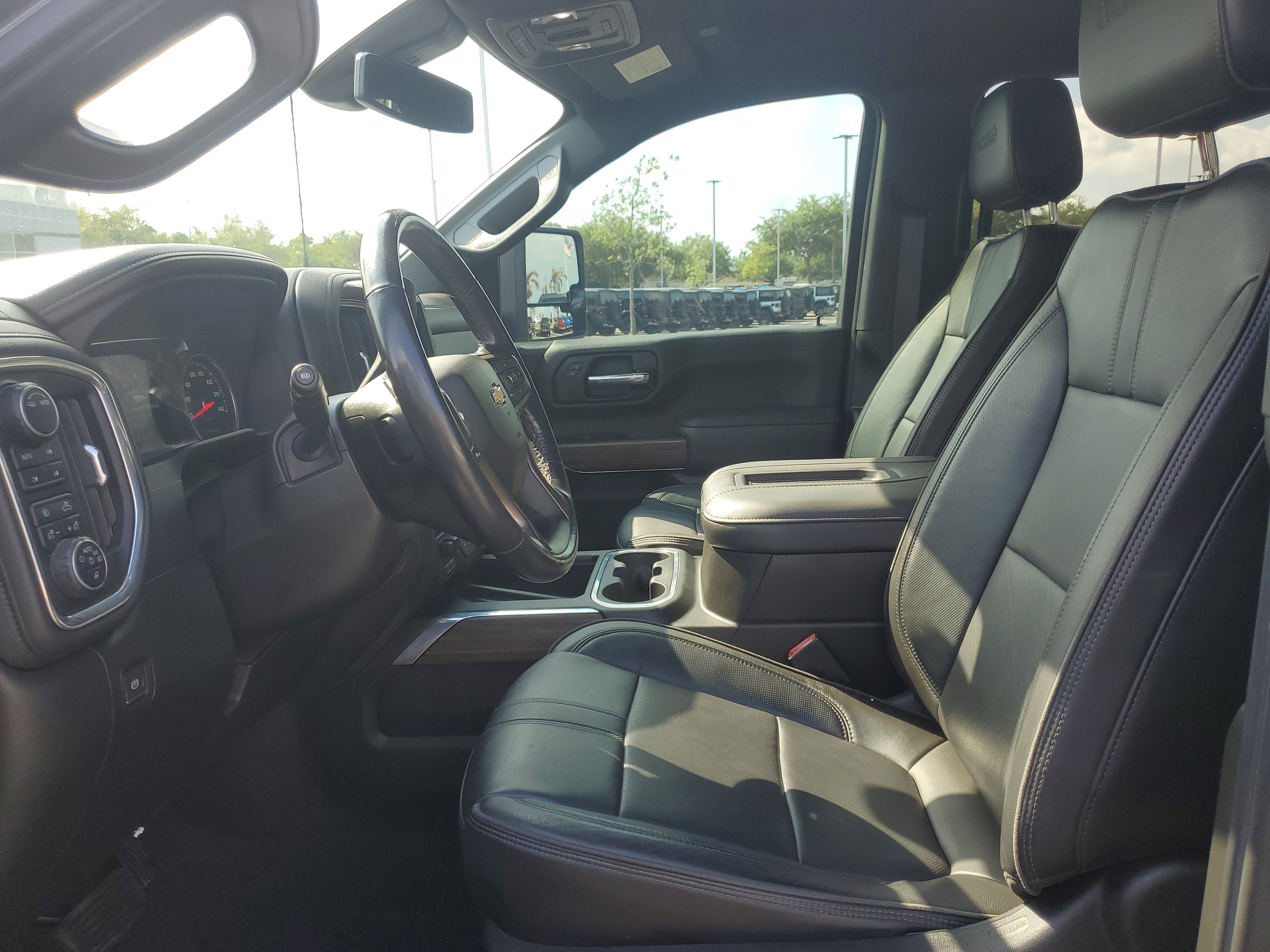 Used 2022 Chevrolet Silverado 3500 High Country w/ Safety Package II AWD/4WD image 11
