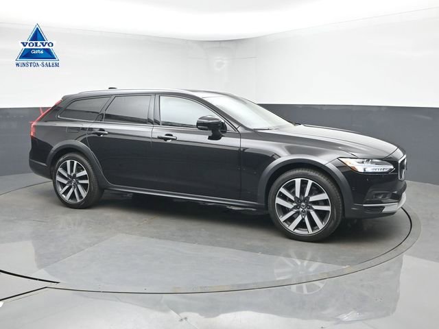 Used 2021 Volvo V90 T6 Cross Country w/ Advanced Package