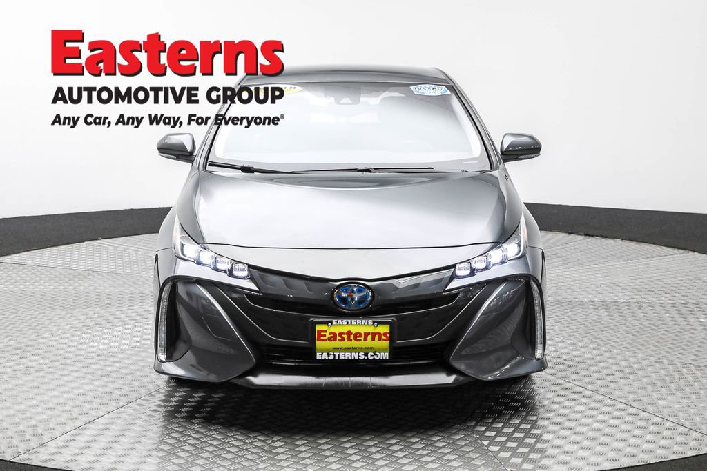 Used 2021 Toyota Prius Prime LE FWD image 2