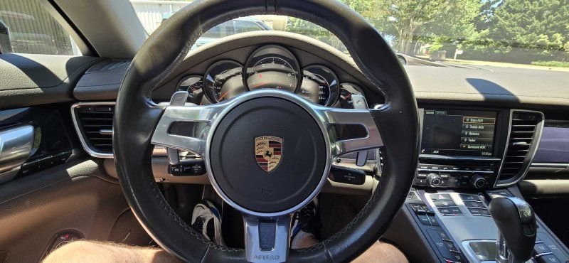 Used 2016 Porsche Panamera 4 AWD/4WD image 19