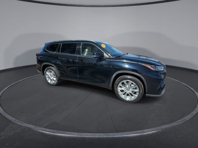 Used 2020 Toyota Highlander Limited image 17