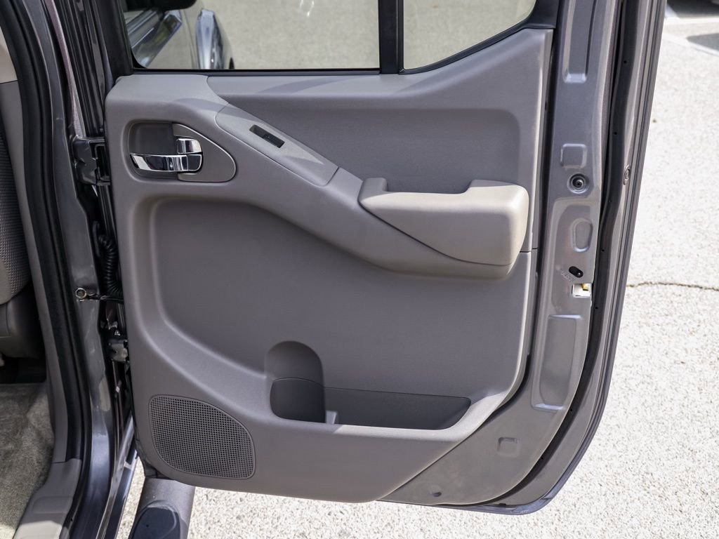 Used 2018 Nissan Frontier SV w/ Value Truck Package image 18