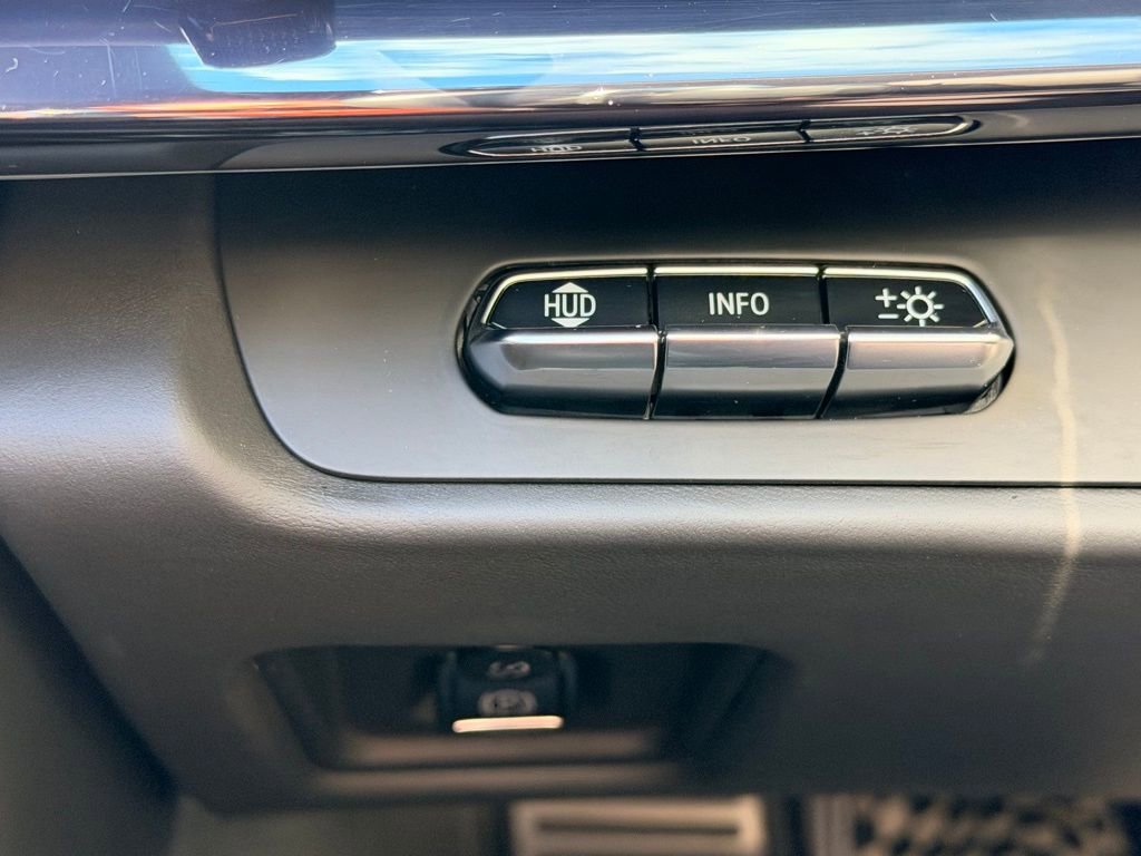 Used 2024 Chevrolet Corvette Stingray Premium Conv w/ Stealth Interior Trim Package image 31