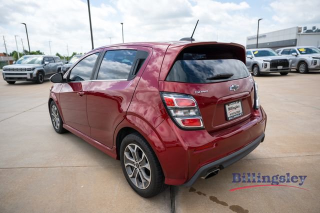 Used 2018 Chevrolet Sonic LT w/ Convenience Package FWD image 3