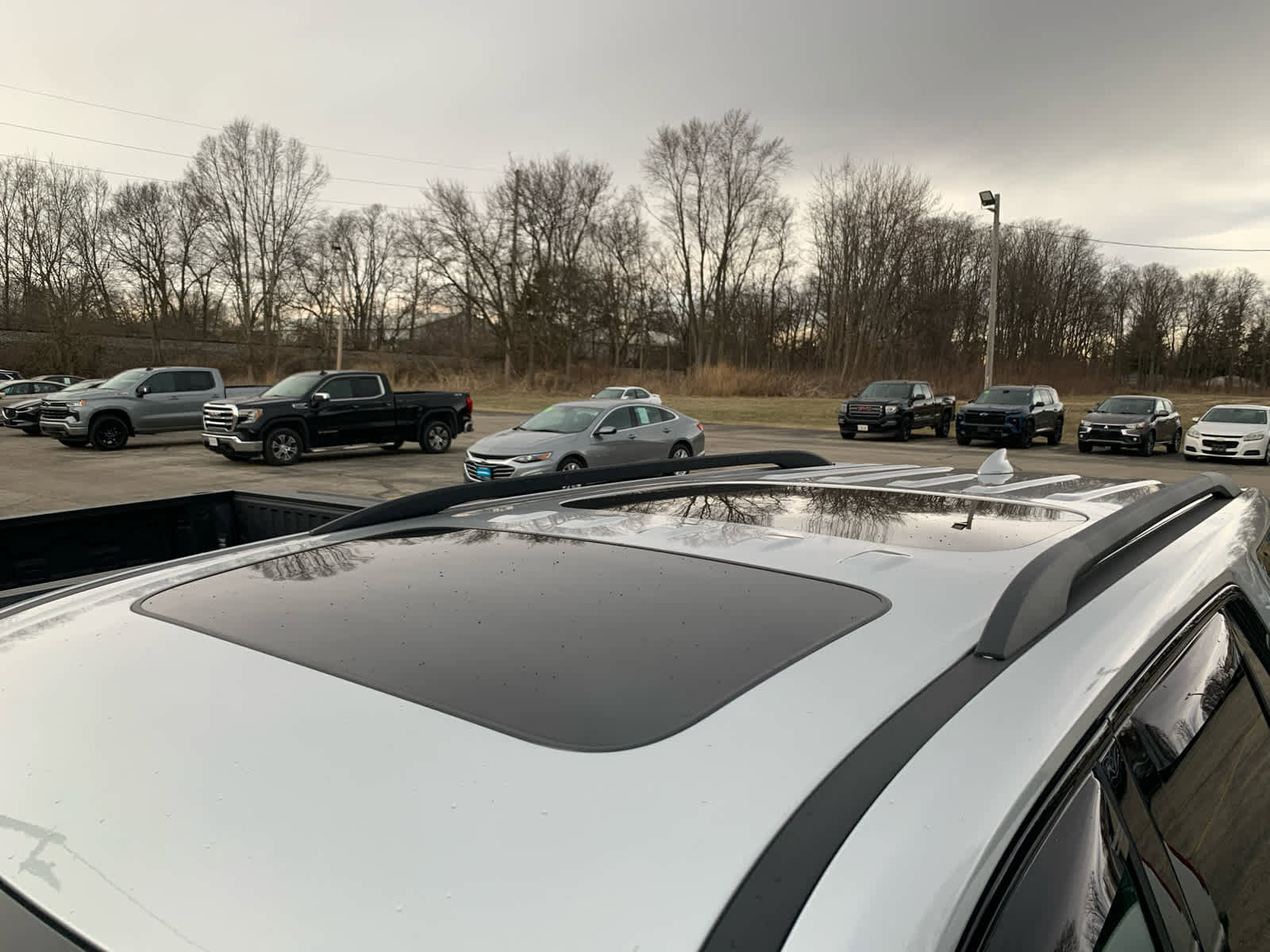 Used 2022 Chevrolet Traverse Premier w/ Redline Edition image 11