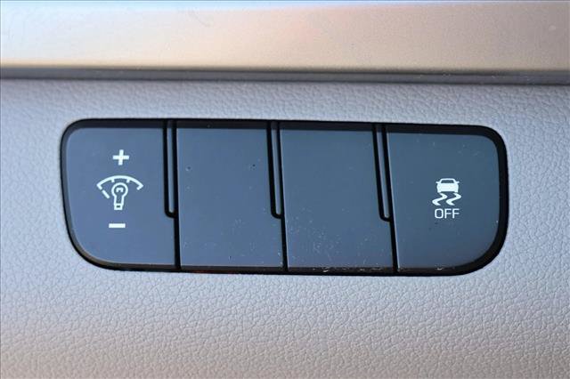 Used 2017 Hyundai Elantra SE FWD image 13