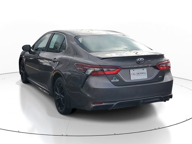 Used 2024 Toyota Camry SE FWD image 3