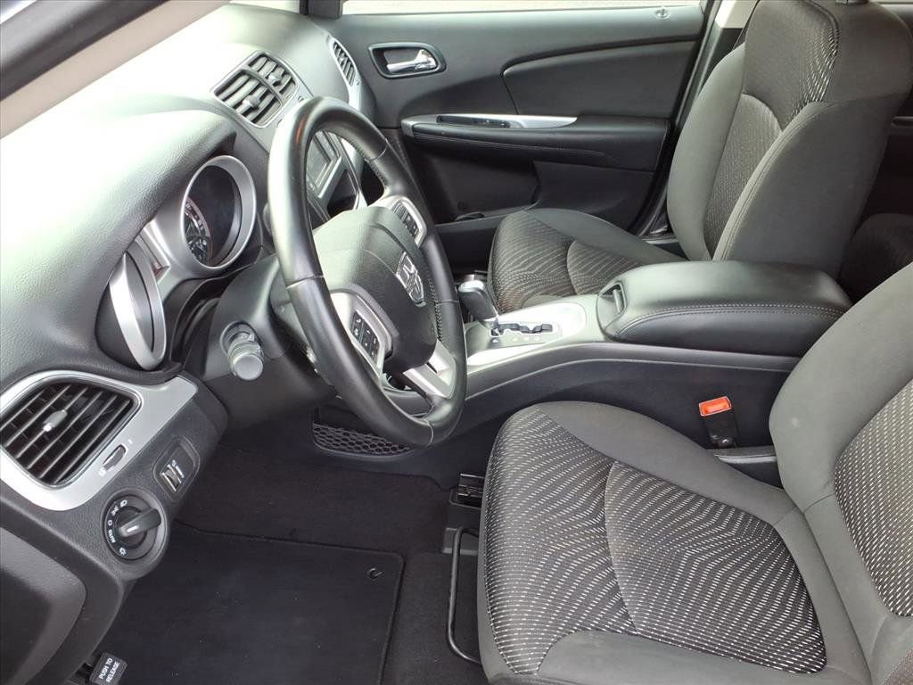 Used 2018 Dodge Journey SE w/ Connectivity Group image 14
