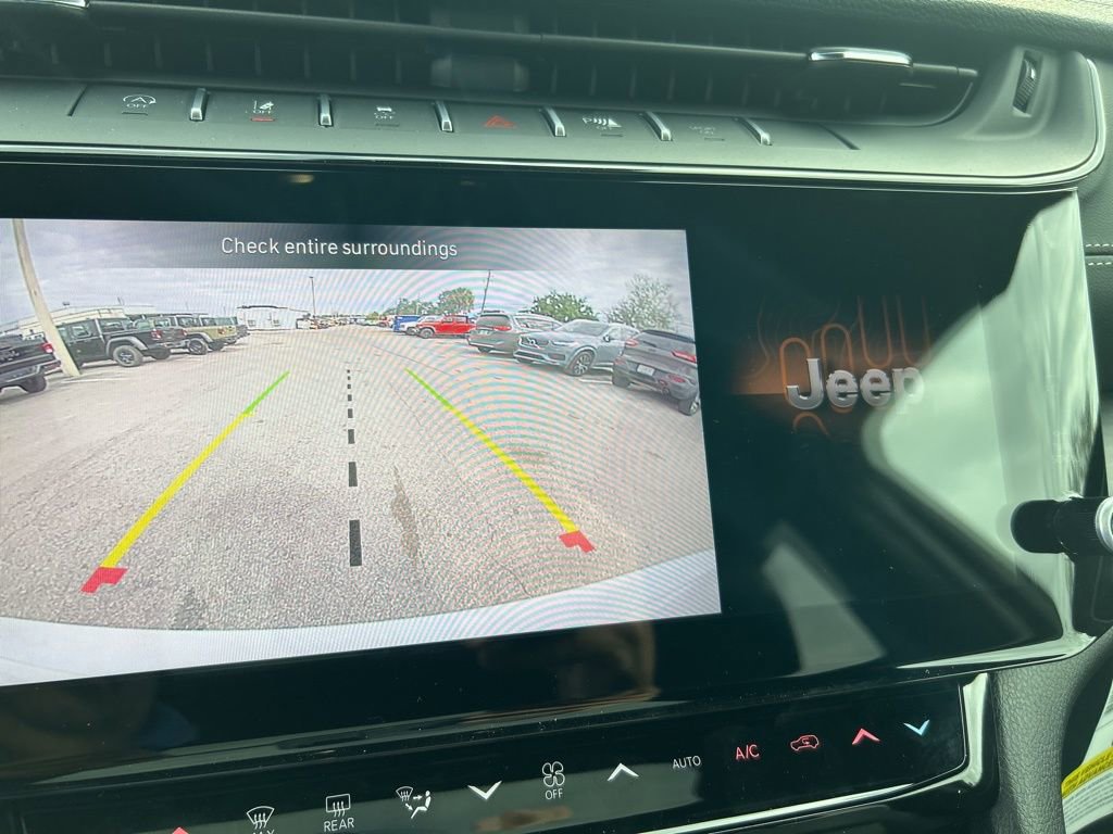 New 2026 Jeep Grand Cherokee Limited image 15