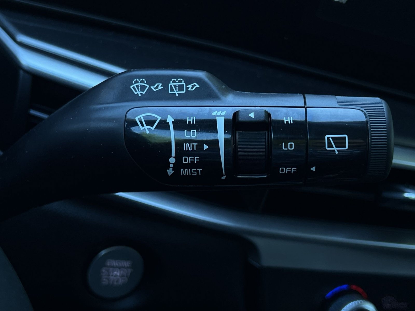 New 2026 Kia Sorento S w/ S Panoramic Sunroof Package FWD image 28