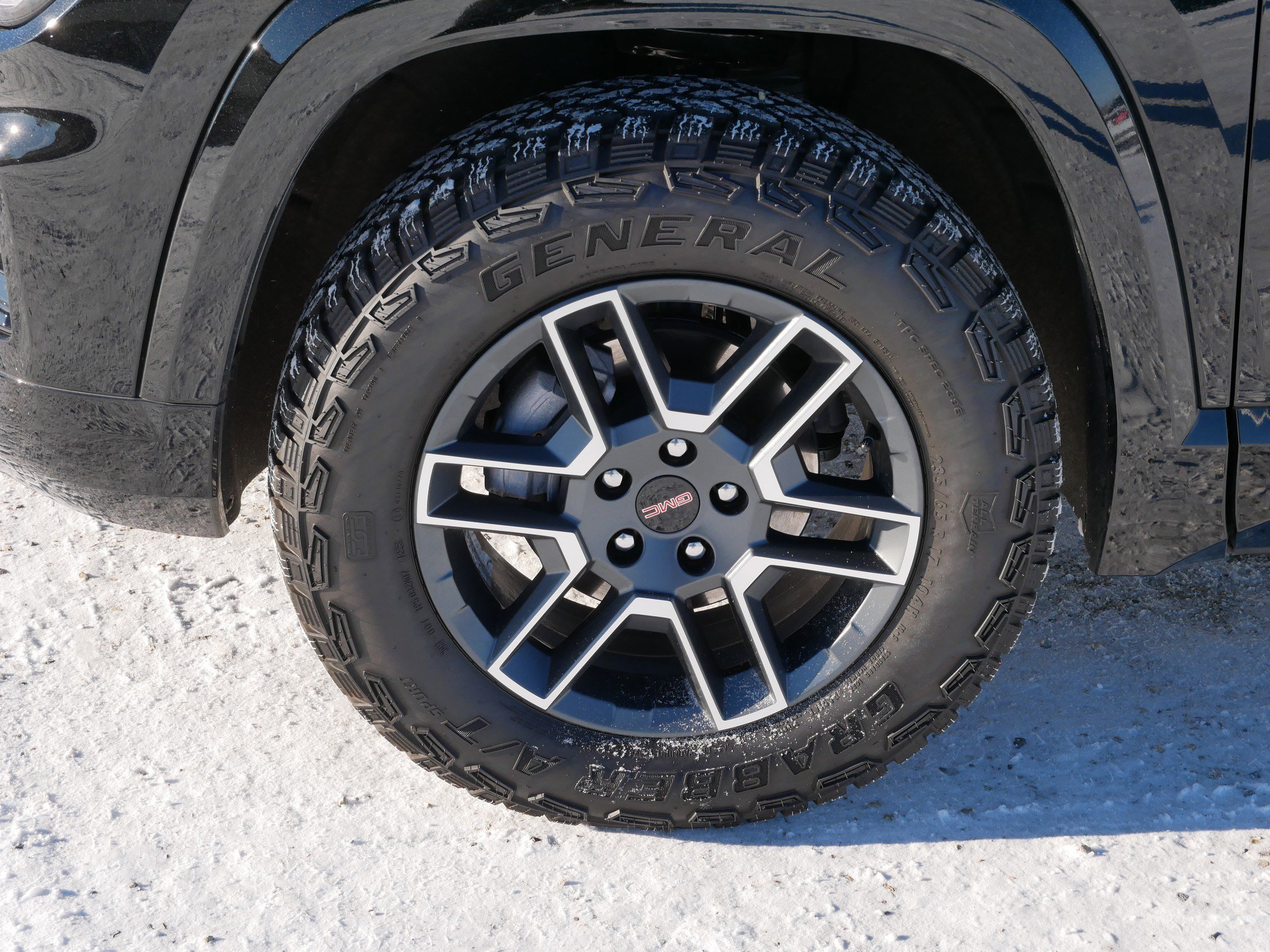 New 2026 GMC Terrain AT4 w/ Convenience Package III image 9