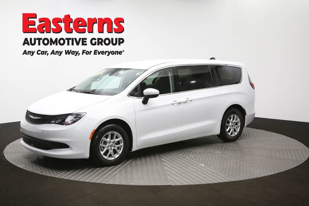 Used 2023 Chrysler Voyager LX image 56