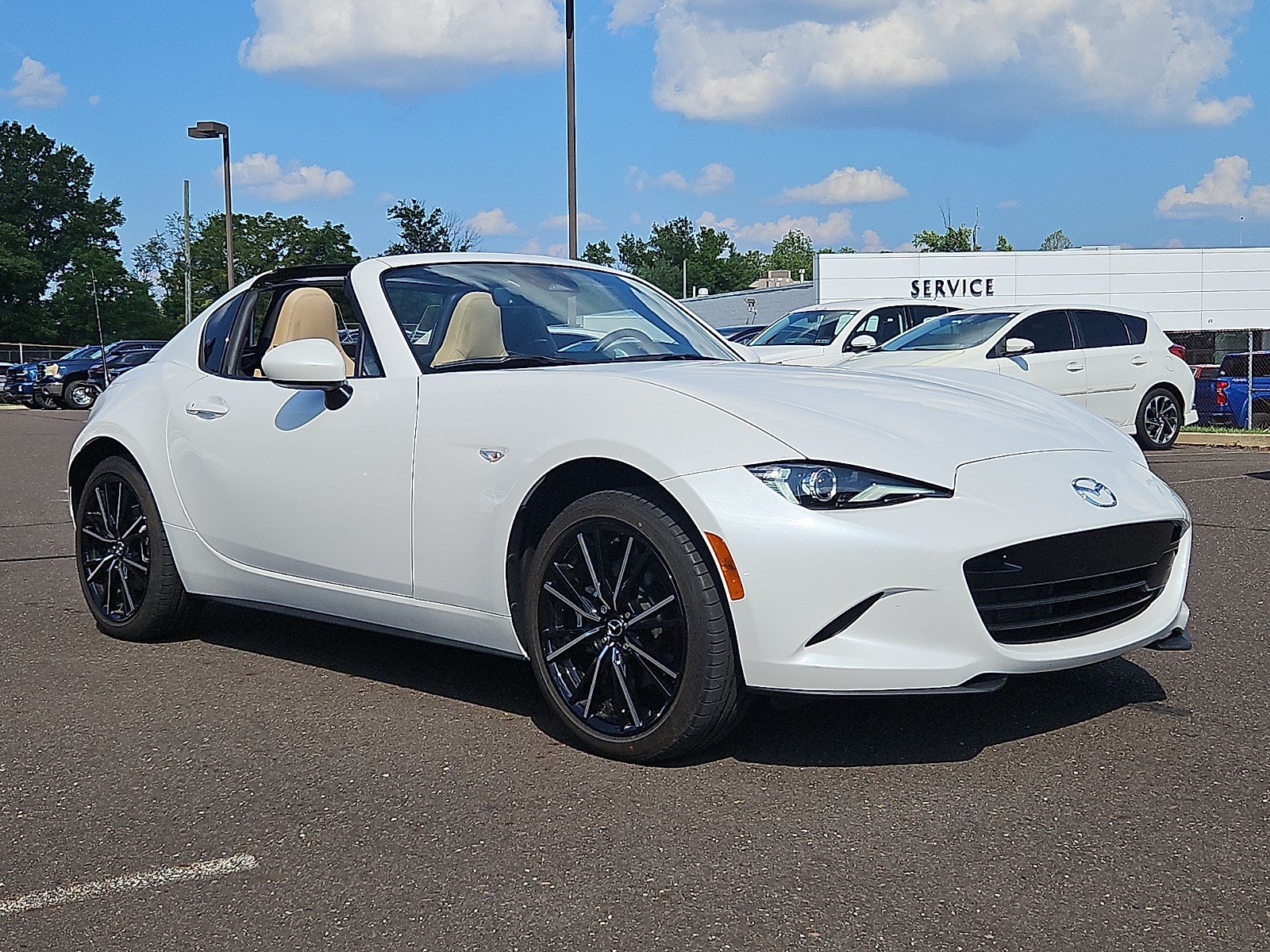 Used 2024 MAZDA MX-5 Miata RF Grand Touring RWD image 1