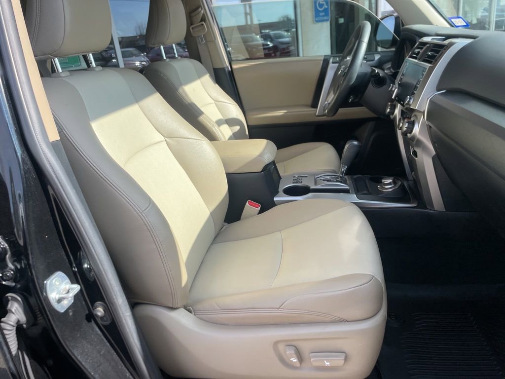 Used 2022 Toyota 4Runner SR5 Premium w/ Moonroof Package image 16