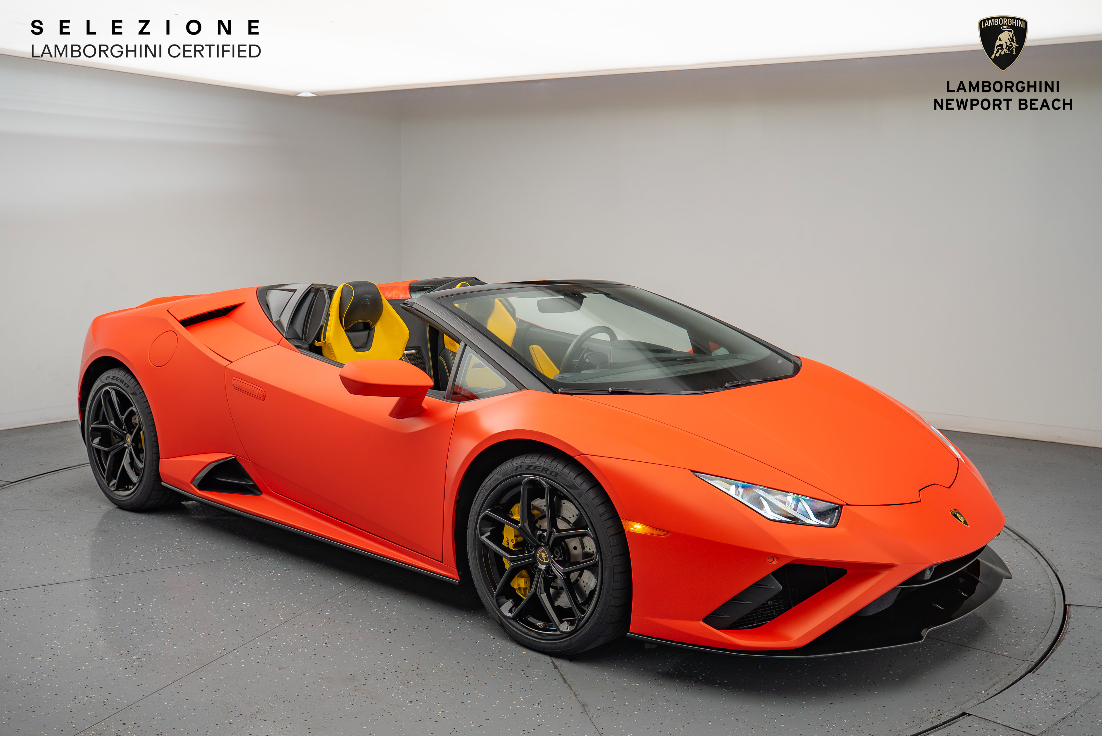 Used 2022 Lamborghini Huracan EVO image 1