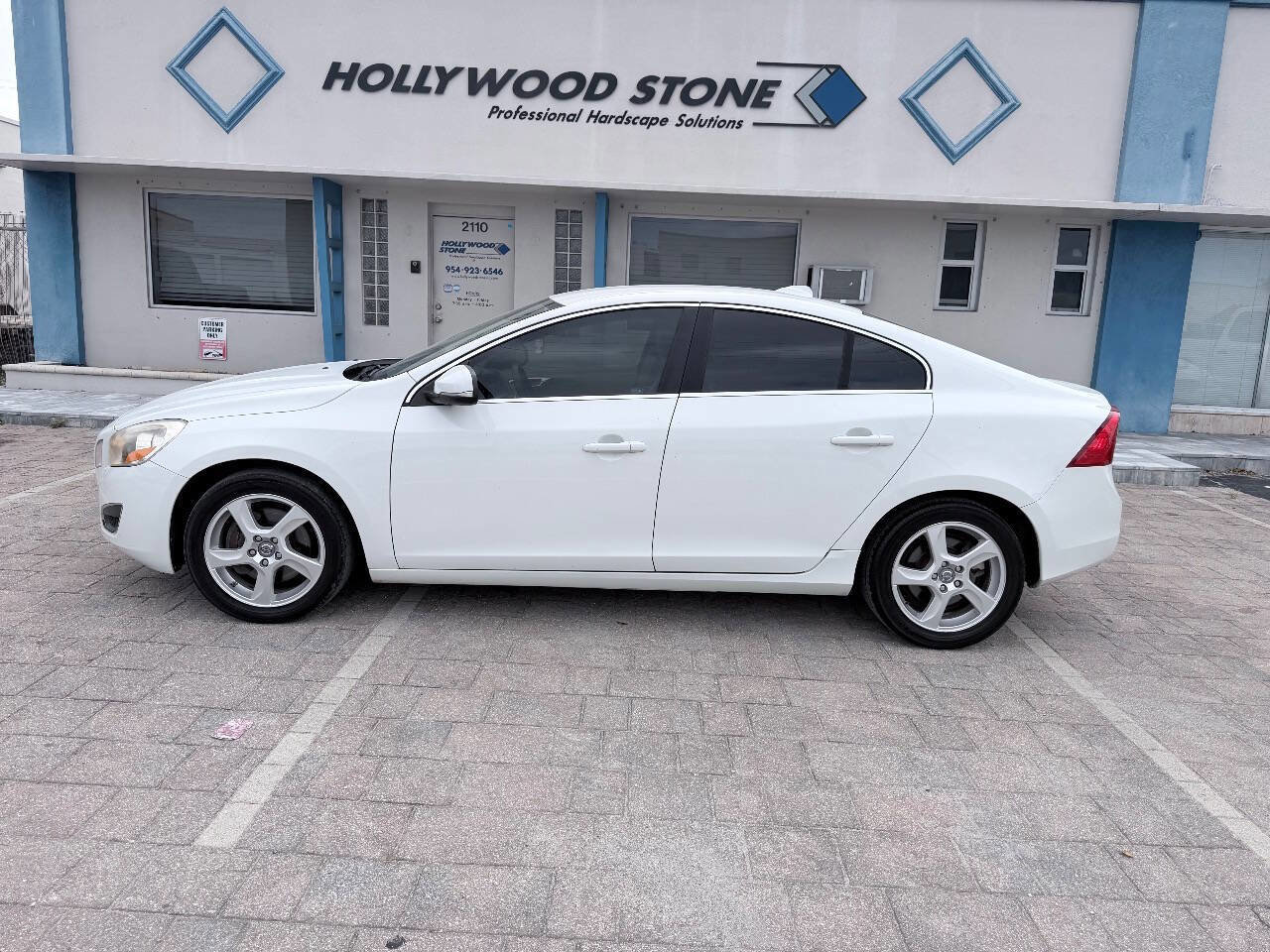 Used 2012 Volvo S60 T5 image 7