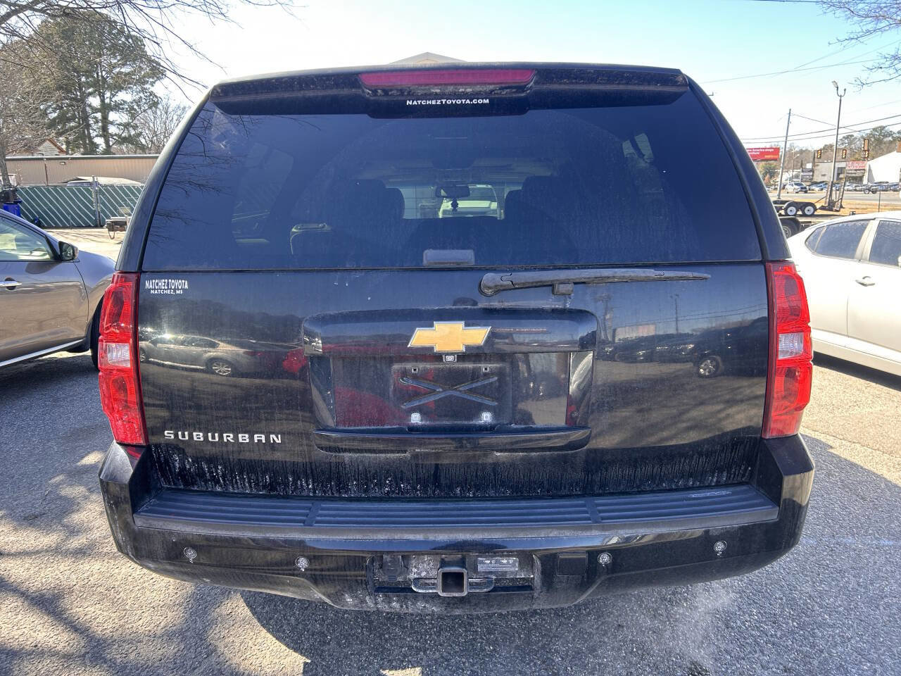 Used 2014 Chevrolet Suburban LT image 6
