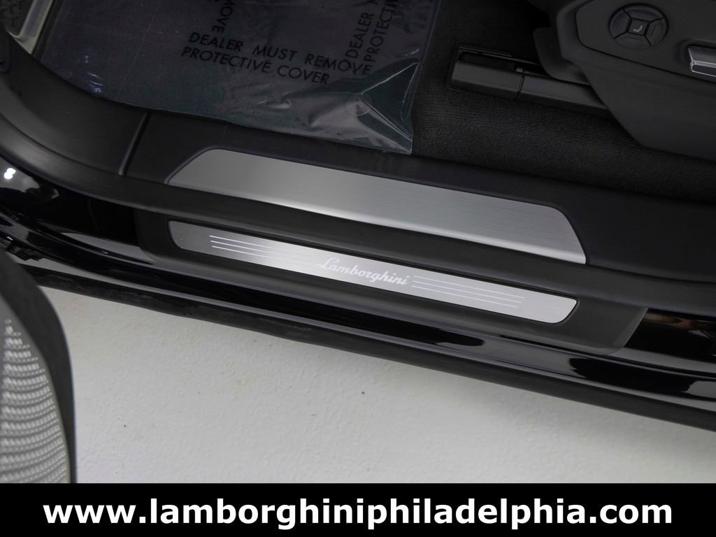 Used 2024 Lamborghini Urus S image 15