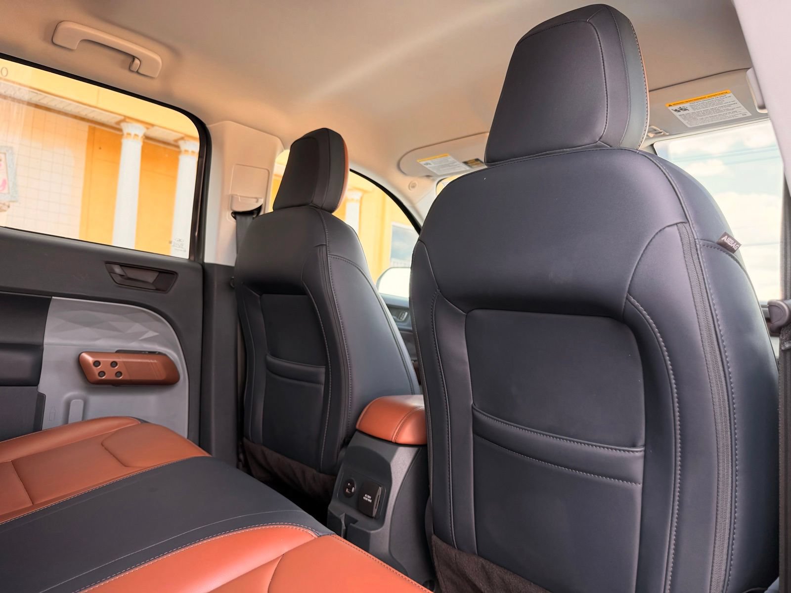 Used 2023 Ford Maverick Lariat w/ Lariat Luxury Package AWD/4WD image 28