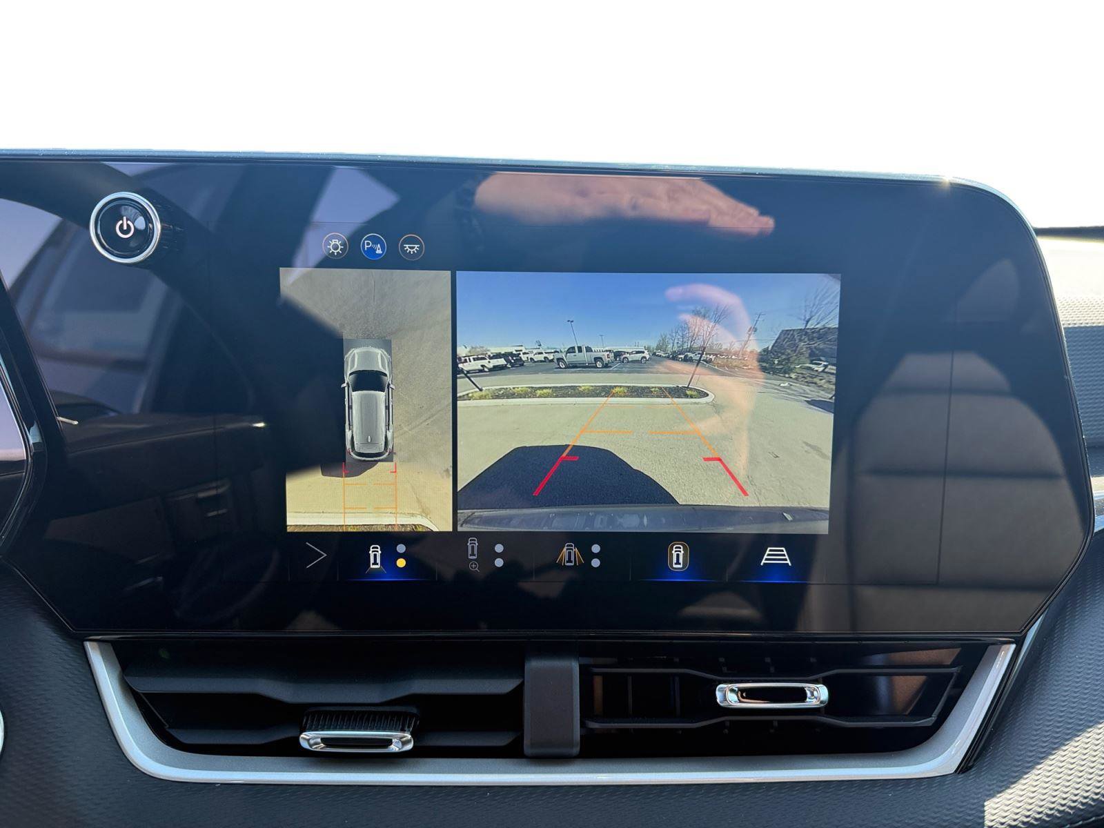 New 2026 Chevrolet Equinox LT image 17