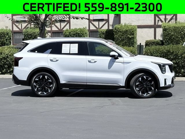 Certified 2025 Kia Sorento EX w/ Panoramic Sunroof Package FWD image 4