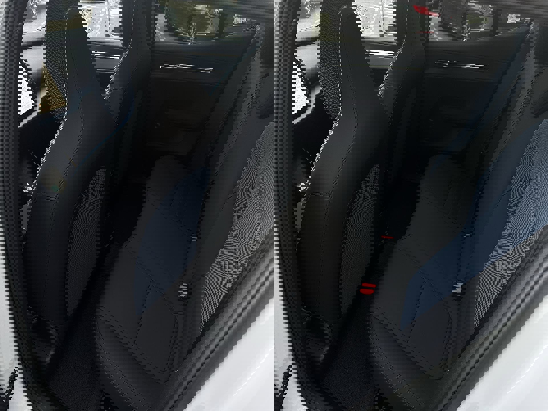 New 2026 Volvo EX30 Cross Country Ultra image 22