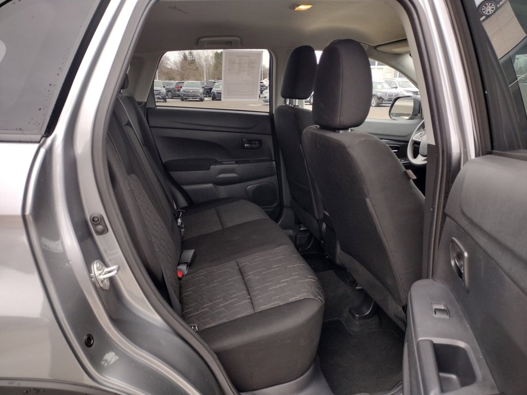 Used 2024 Mitsubishi Outlander Sport ES image 9