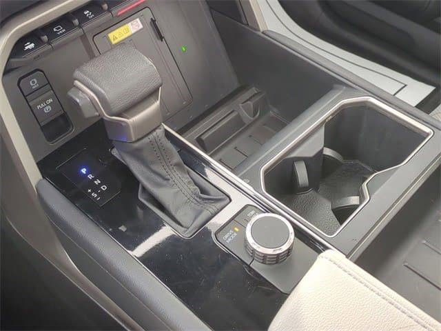 Used 2022 Toyota Tundra Limited image 16